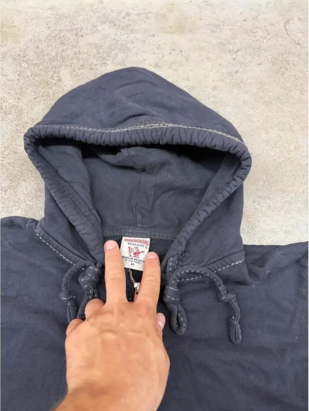vintage true religion black heavyweight zip up hoodie size medium HAS STAIN